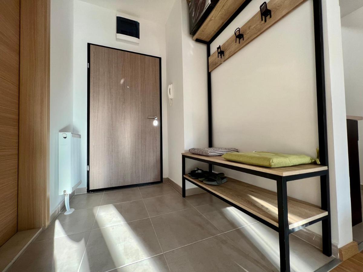 Sara'S Apartment Cozy And Close To Center With Private Parking Skopje Exterior photo